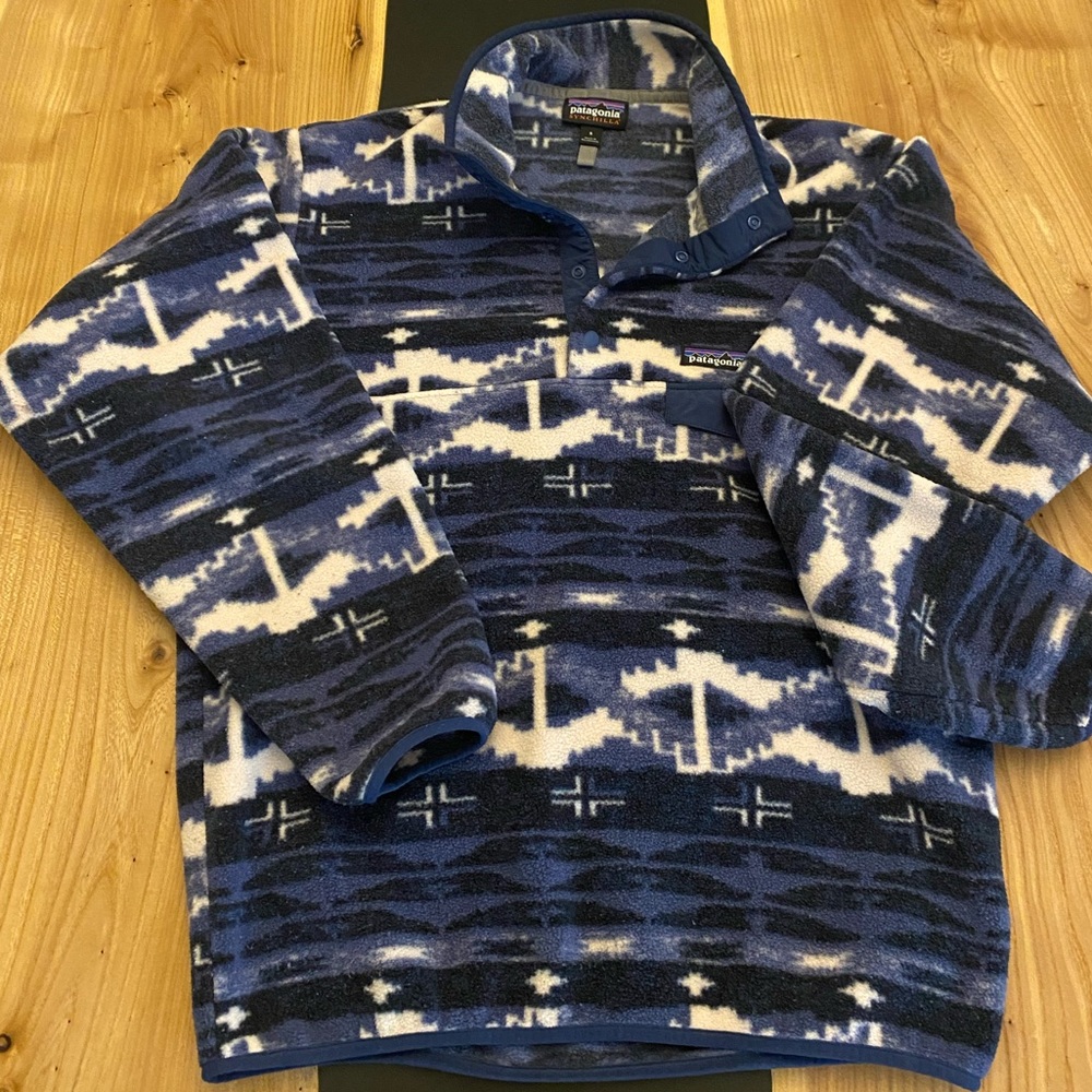 Mens’ Patagonia lightweight Synchilla Snap-T fleece pullover